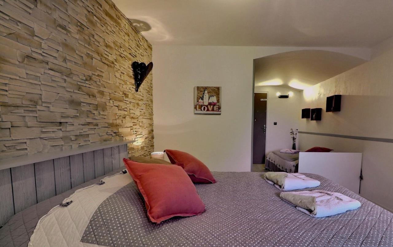 Chambres D'Hotes Les Fleurettes En Baie Du Mont Saint Michel Exterior photo